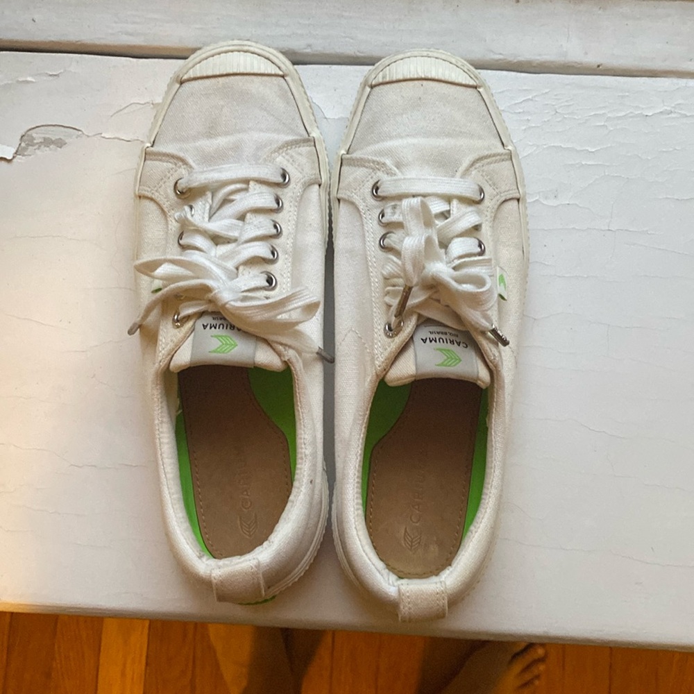 Cariuma White canvas and leather sneakers